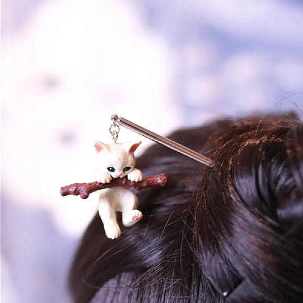 Firewood Resin Cat Hairpin: Embrace Three-Dimensional Charm with a Retro Twist - A Cute and Simple Jewelry Gift!"
