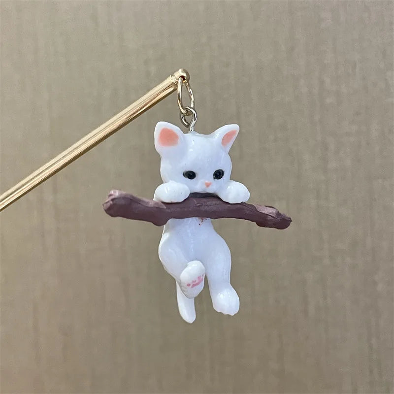 Firewood Resin Cat Hairpin: Embrace Three-Dimensional Charm with a Retro Twist - A Cute and Simple Jewelry Gift!"