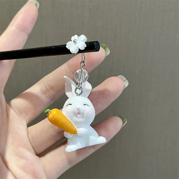 Firewood Resin Cat Hairpin: Embrace Three-Dimensional Charm with a Retro Twist - A Cute and Simple Jewelry Gift!"